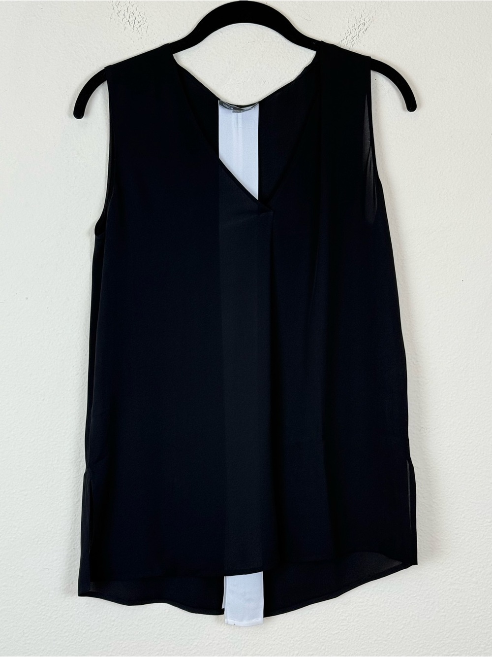 Vince Silk Black Sleeveless V-Neck Pleated Tunic Top
